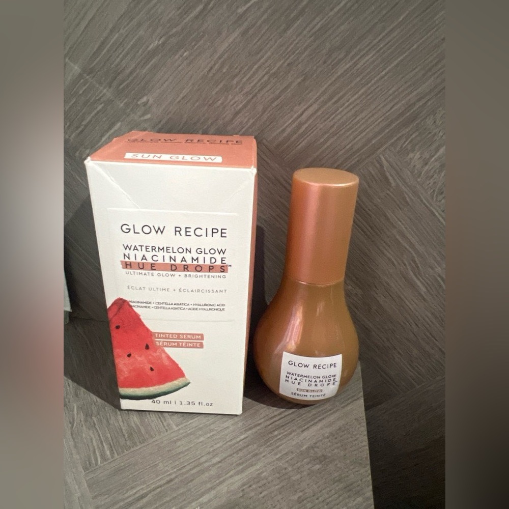 Watermelon Glow Niacinamide Hue Drops🤎